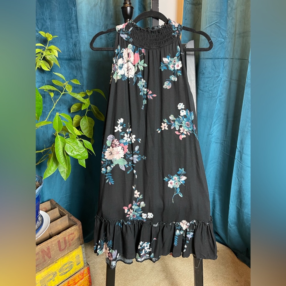 PRICED TO SELL!! Black Floral Halter/High Neck Dress - Medium